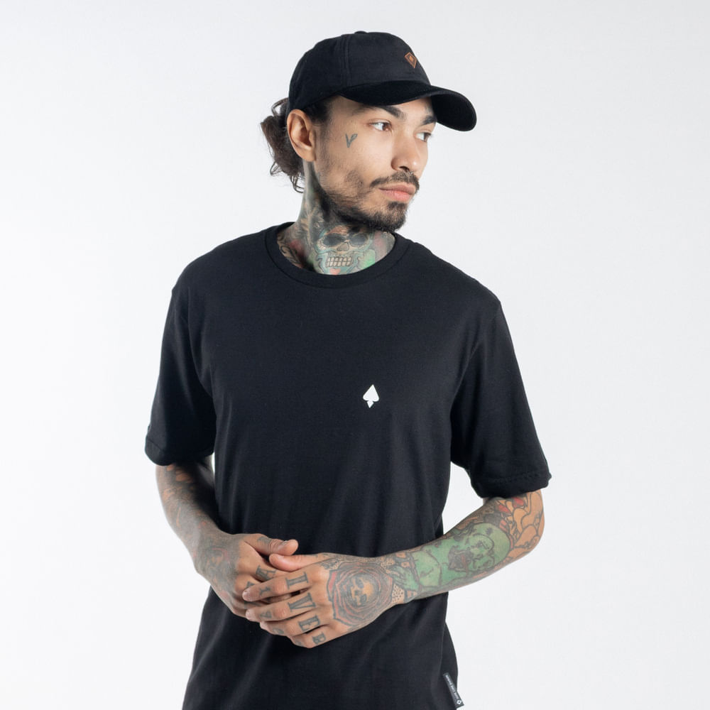Camiseta Regular Mcd Classic Espada