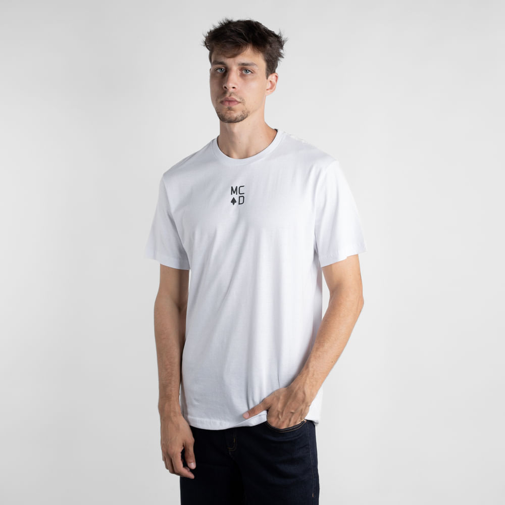 Camiseta Regular More Core Division