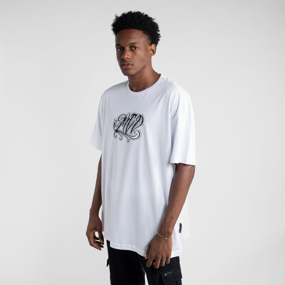 Camiseta Oversized MCD Latino