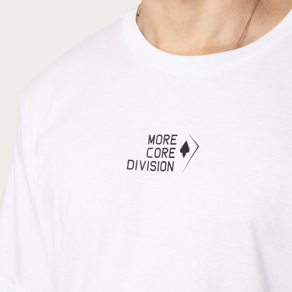 Camiseta Regular MCD Morecorediv Espada