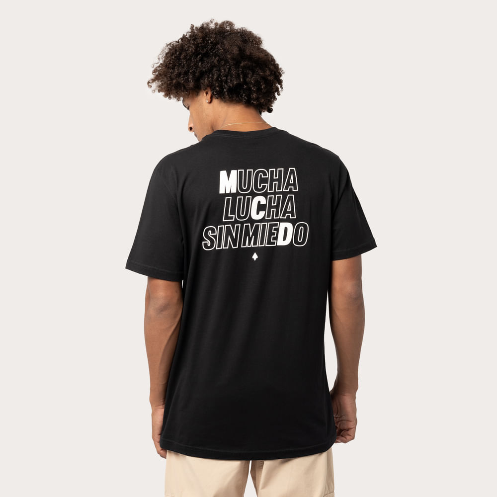 Camiseta Regular MCD Mucha Lucha