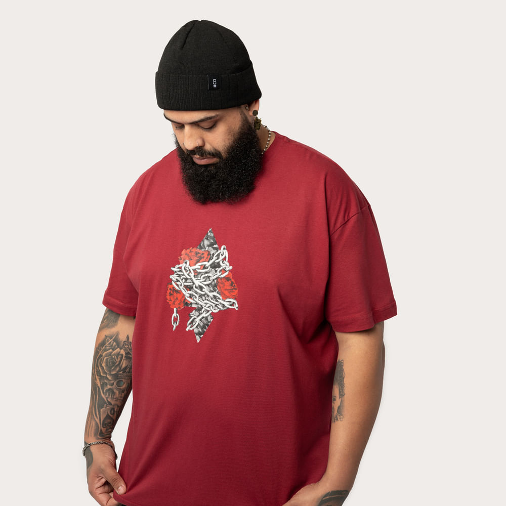 Camiseta Oversized MCD Espada Rosas Correntes