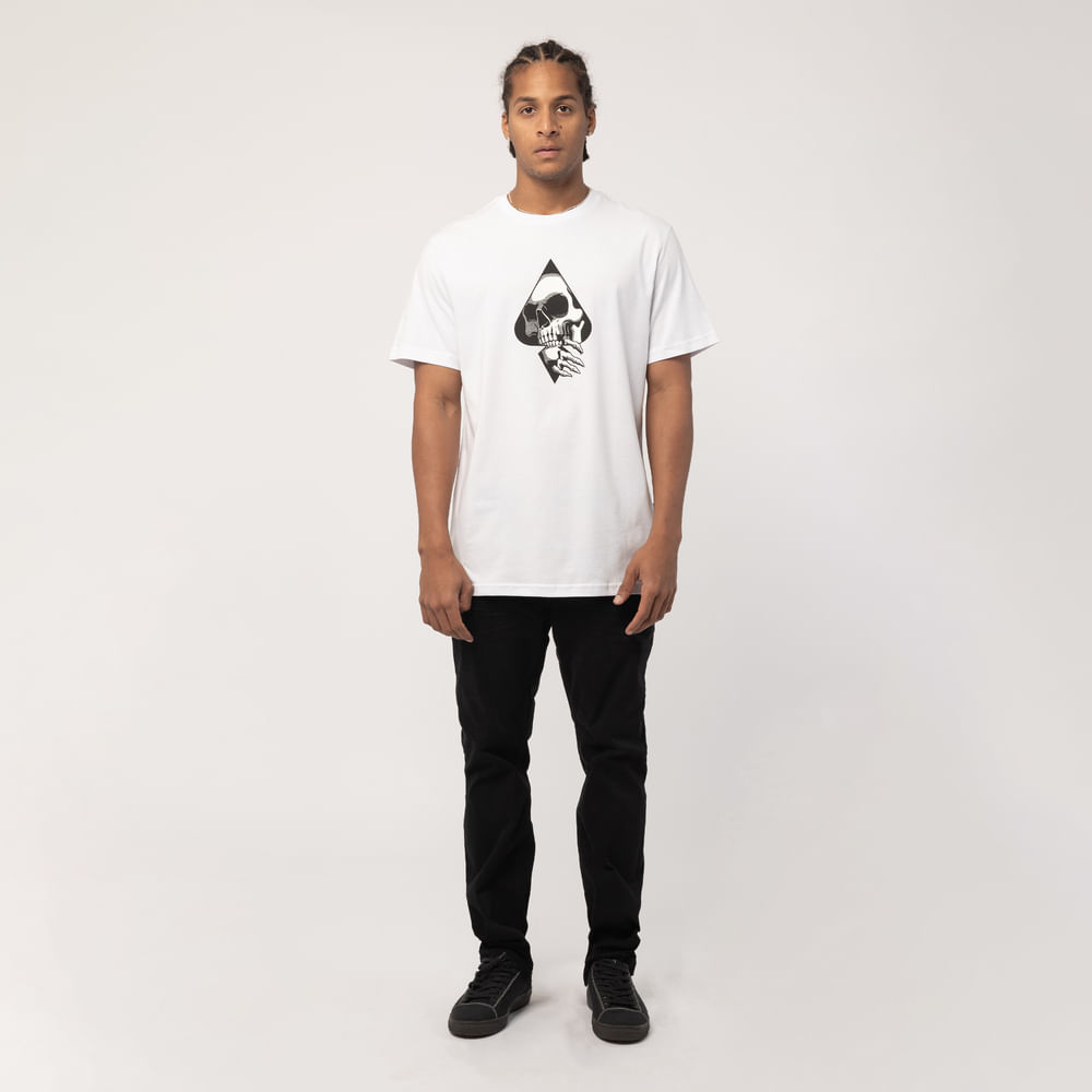 Camiseta Regular MCD Caveira Espada