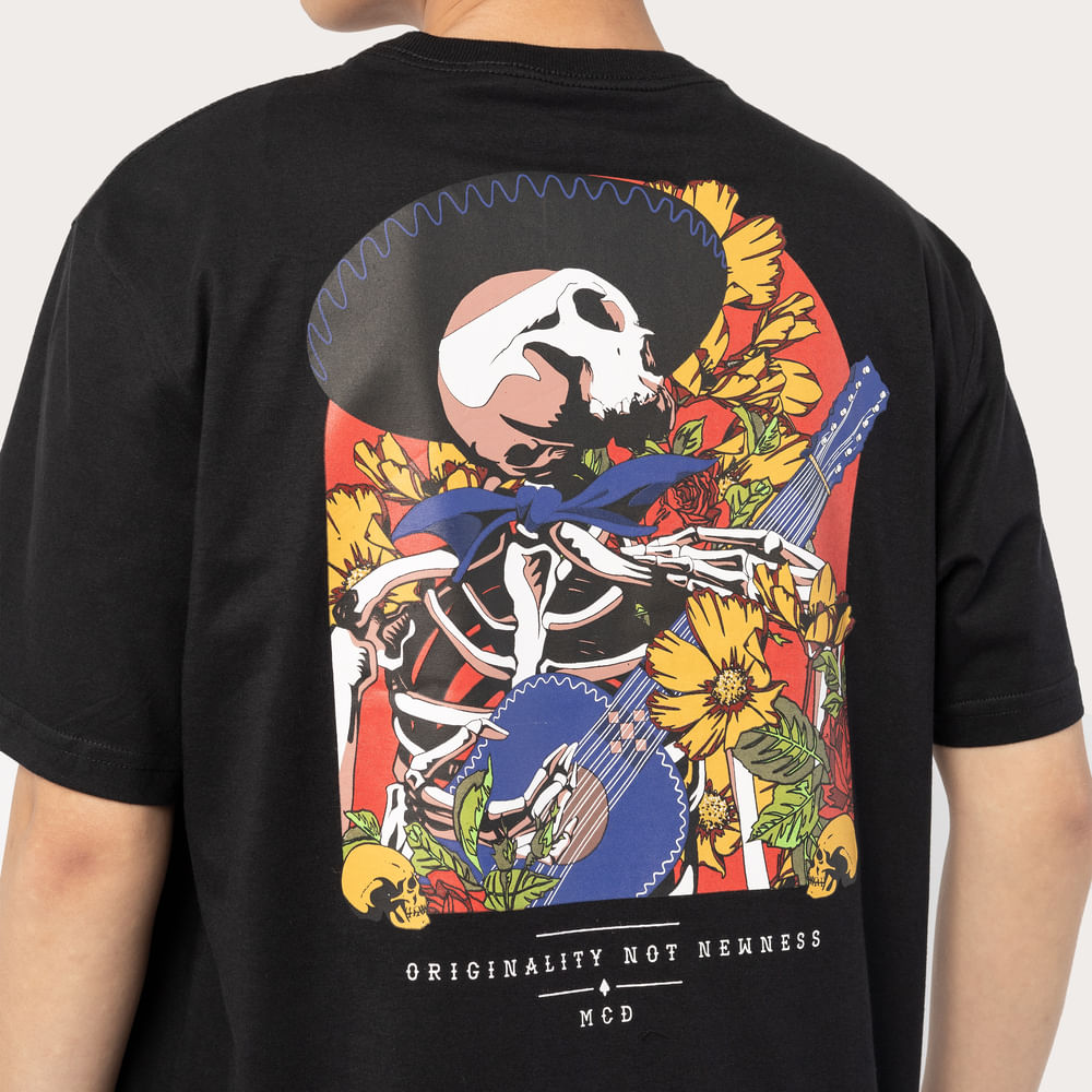 Camiseta Oakley Dia de Los Muertos Skull Tee - Preto