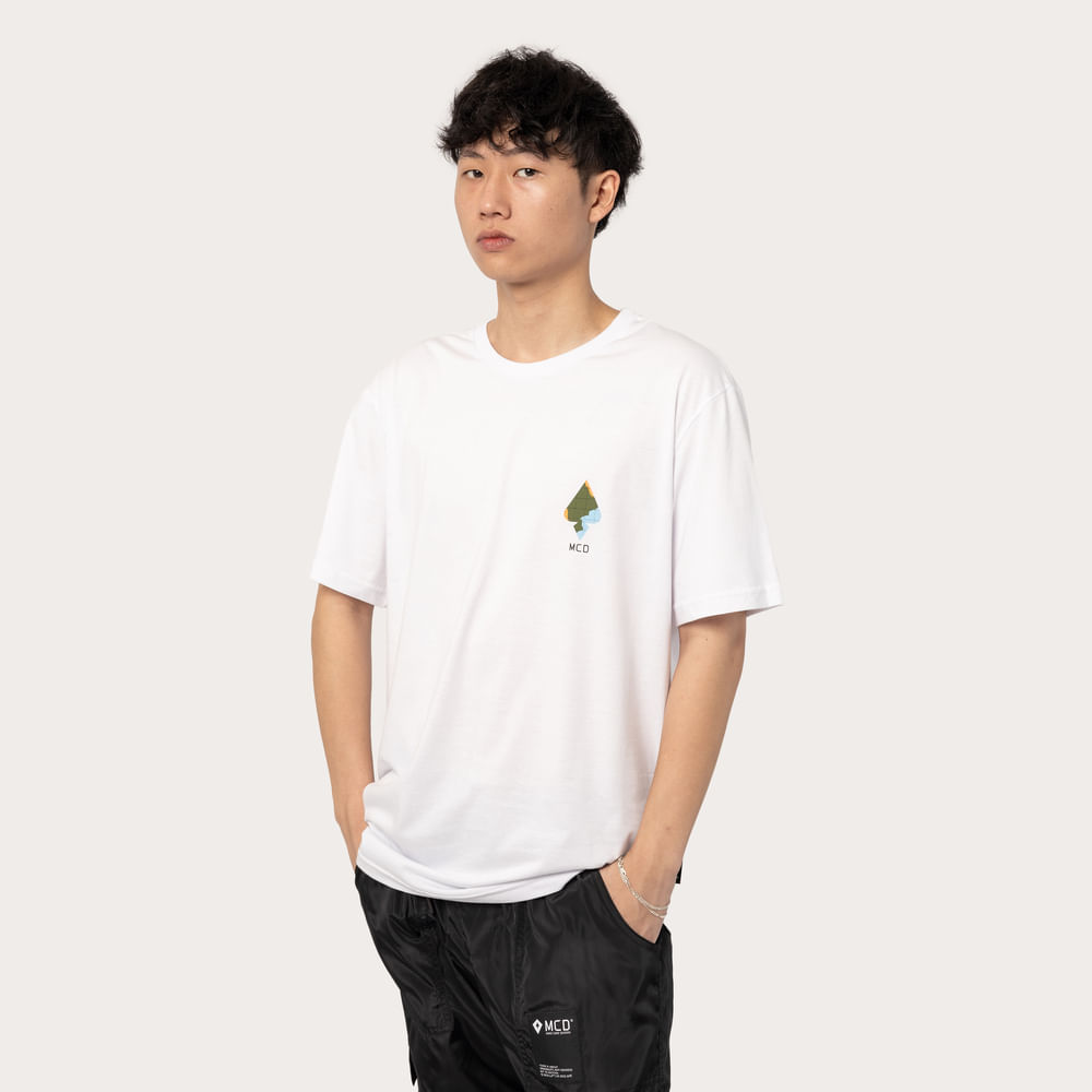 Camiseta Regular MCD Camu Espada
