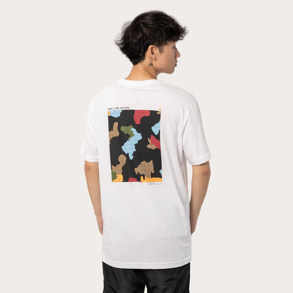 Camiseta Regular MCD Camu Espada