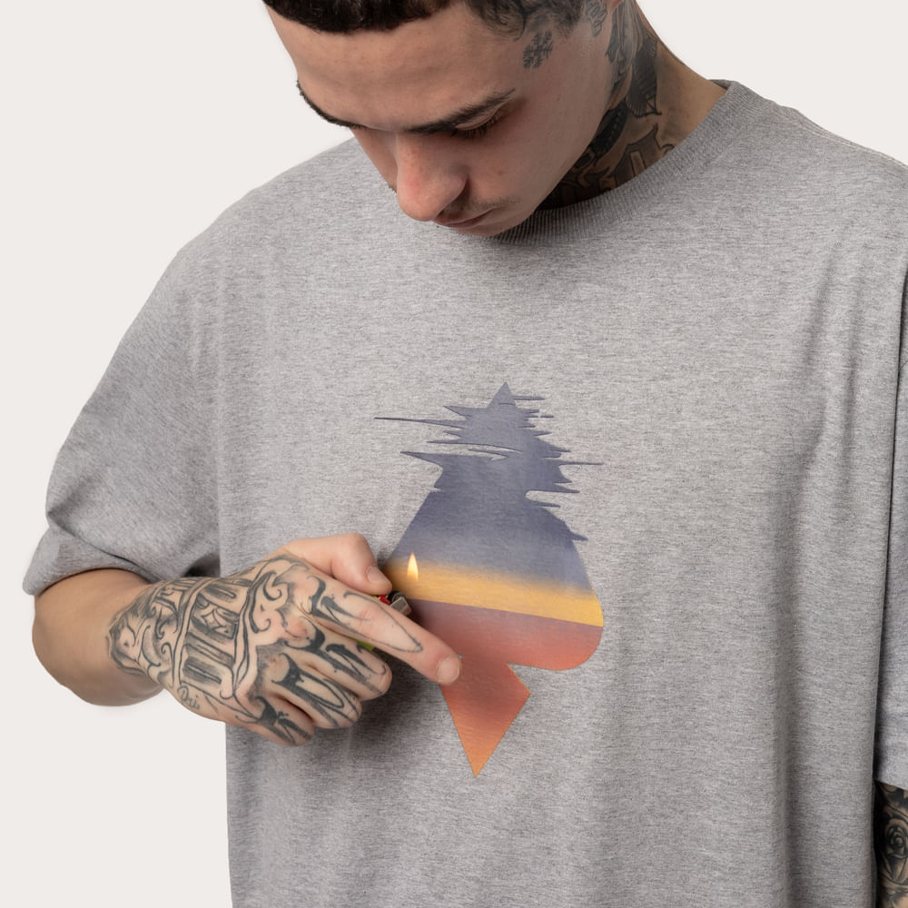 Camiseta Regular Estampa Horizonte