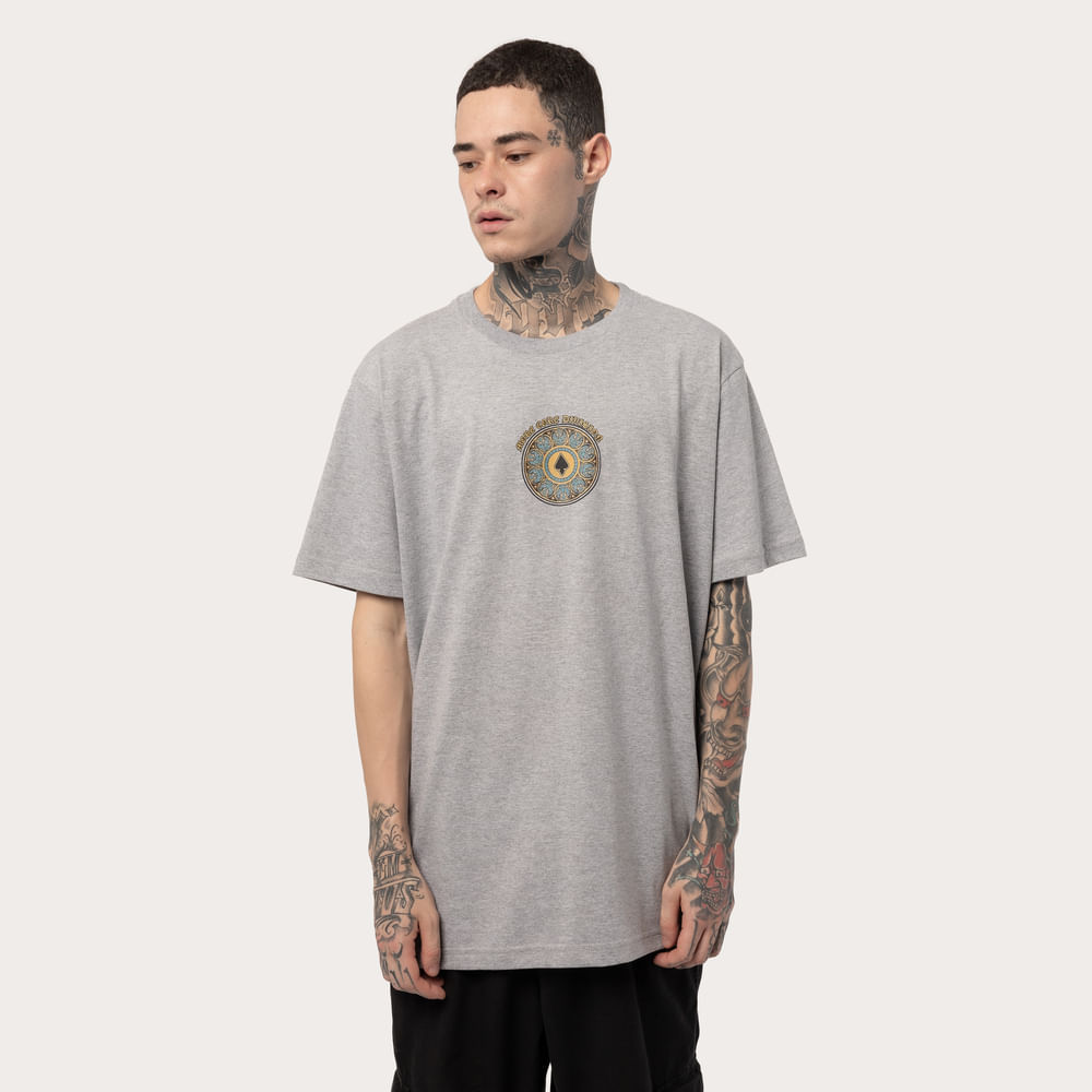 Camiseta Regular MCD Santa Vitral