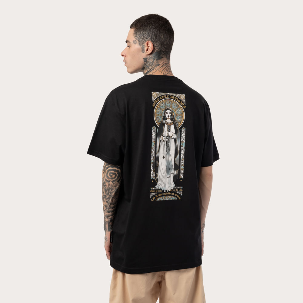 Camiseta Regular MCD Santa Vitral