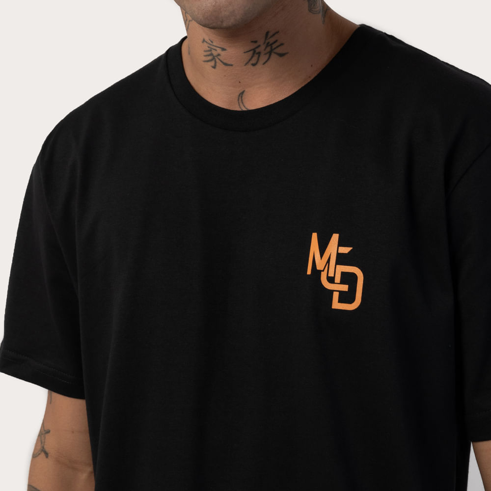 Camiseta Regular MCD Sobreposto Peito
