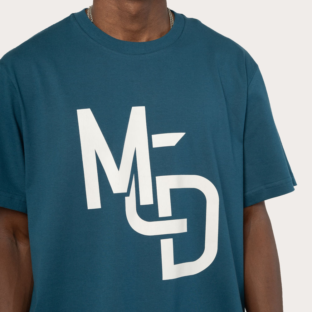 Camiseta Regular MCD Sobreposto