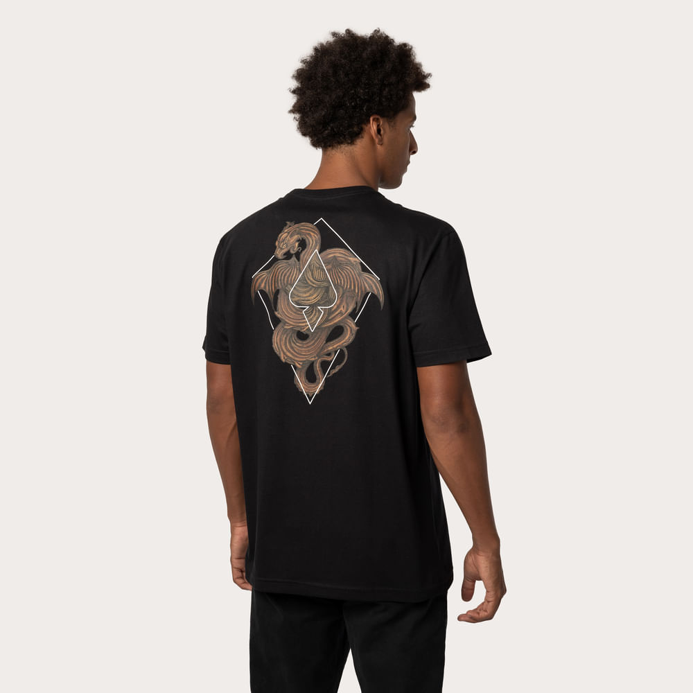 Camiseta Regular MCD Leviathan Pipa