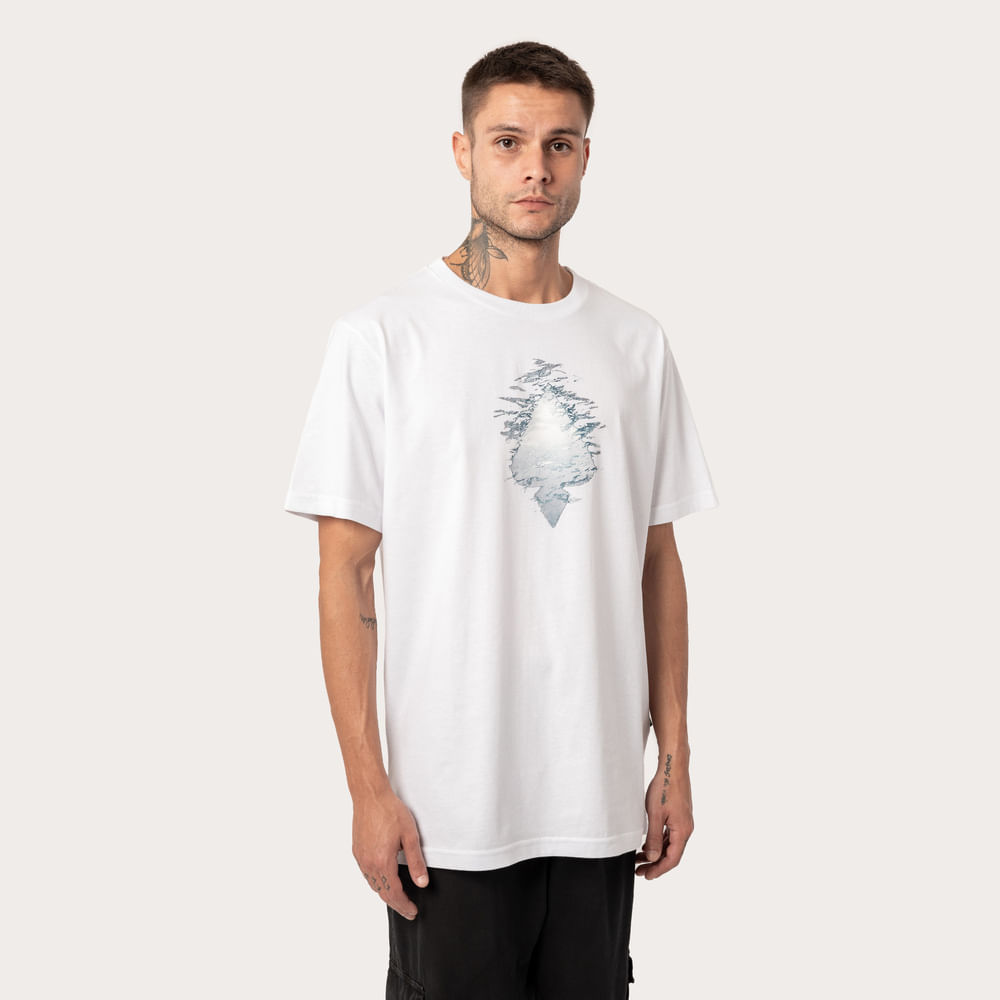 Camiseta Regular MCD Espada Ao Mar