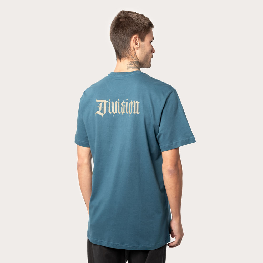 Camiseta Regular MCD More Core Division