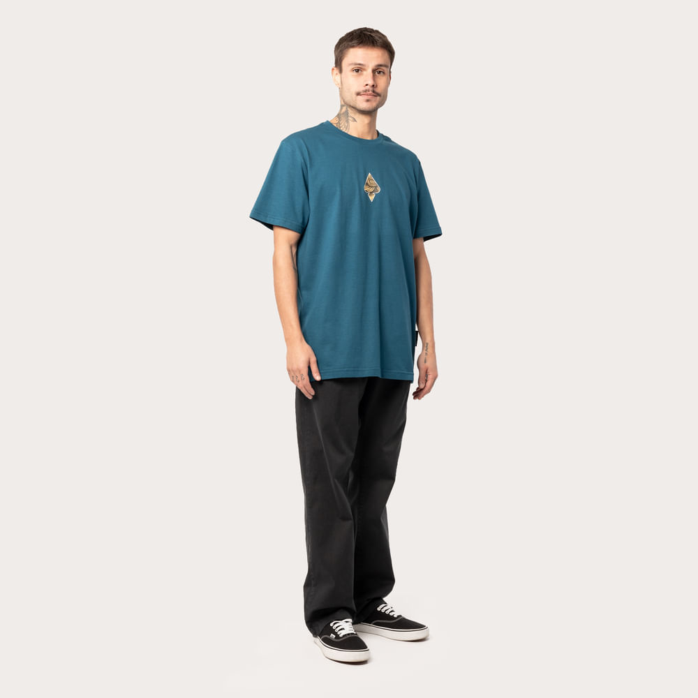 Camiseta Regular MCD Leviathan Pipa