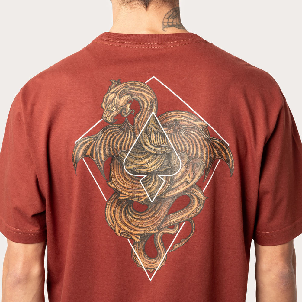 Camiseta Regular MCD Leviathan Pipa