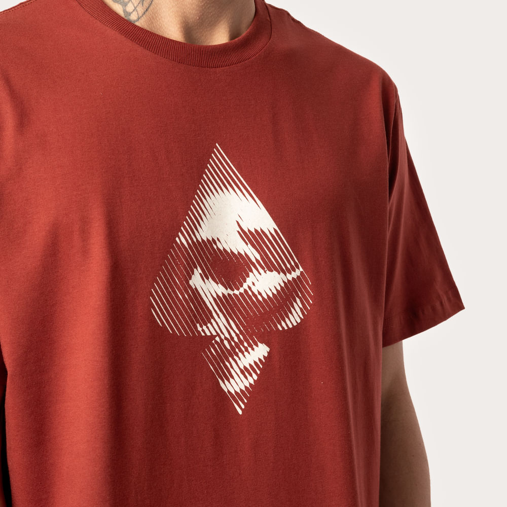 Camiseta Regular MCD Skull Linhas