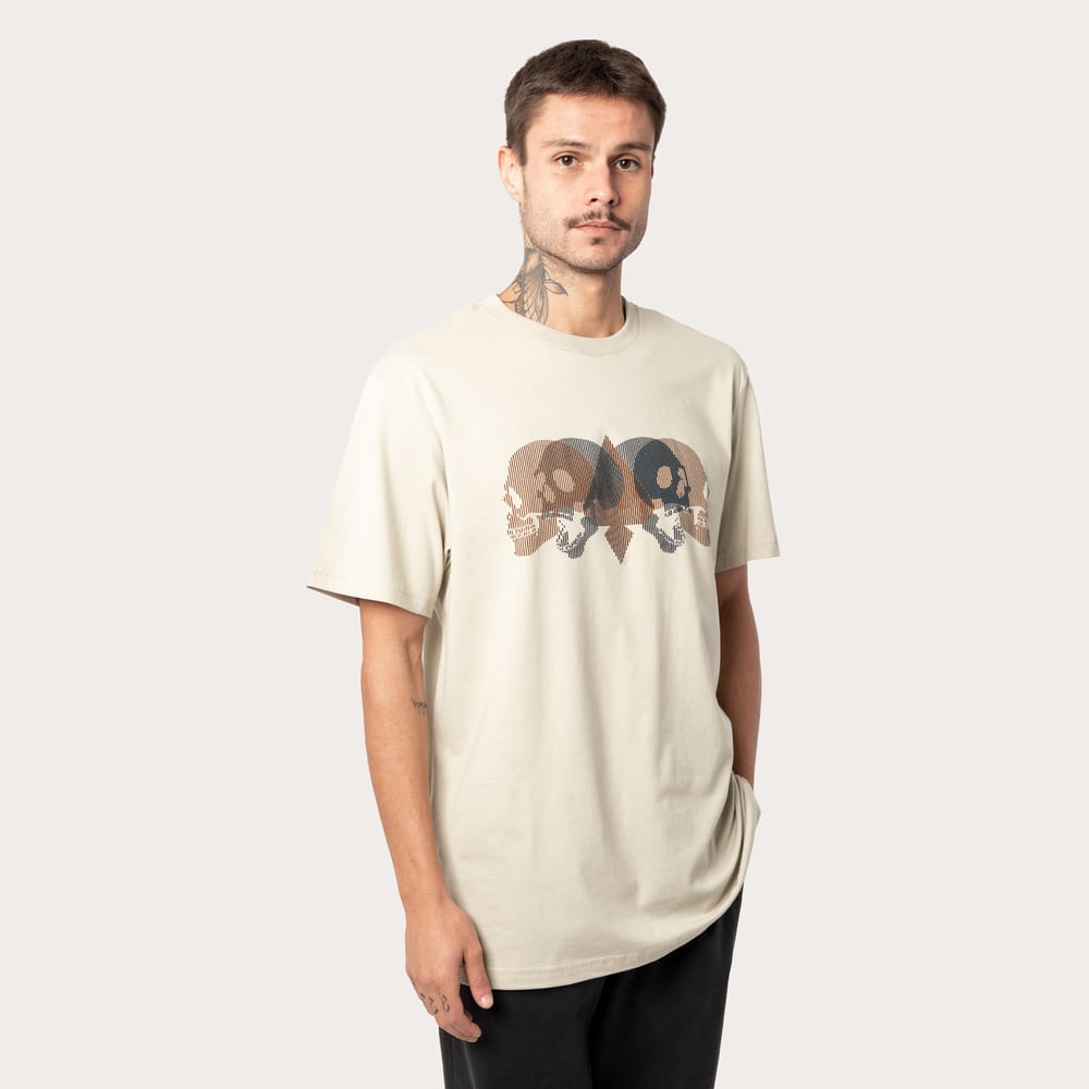 Camiseta Regular MCD Skull Relevo