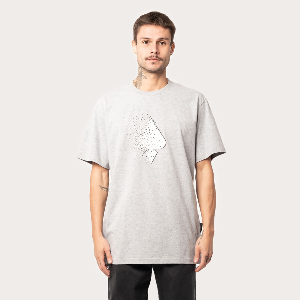 Camiseta Regular MCD Espada Quadrados