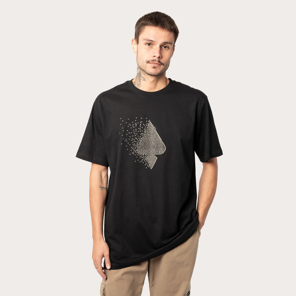 Camiseta Regular MCD Espada Quadrados