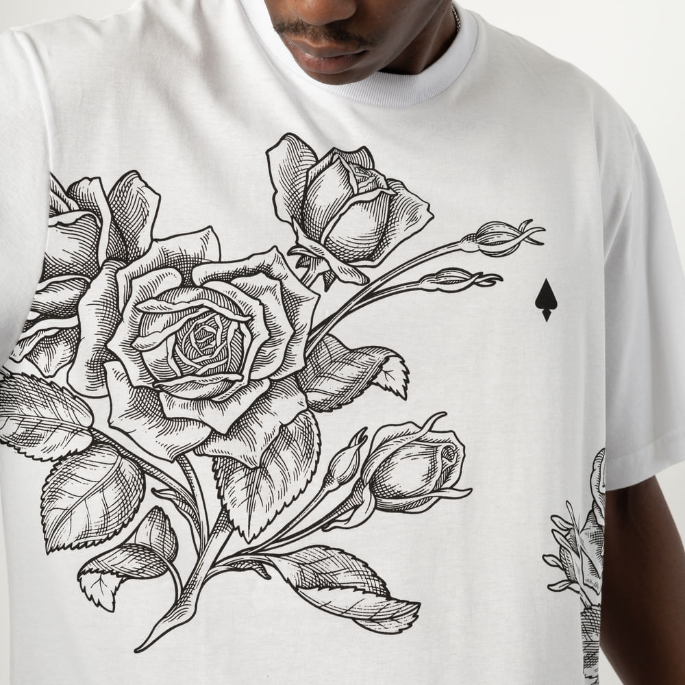 Camiseta Regular MCD + Luiza Oliva - Rosas