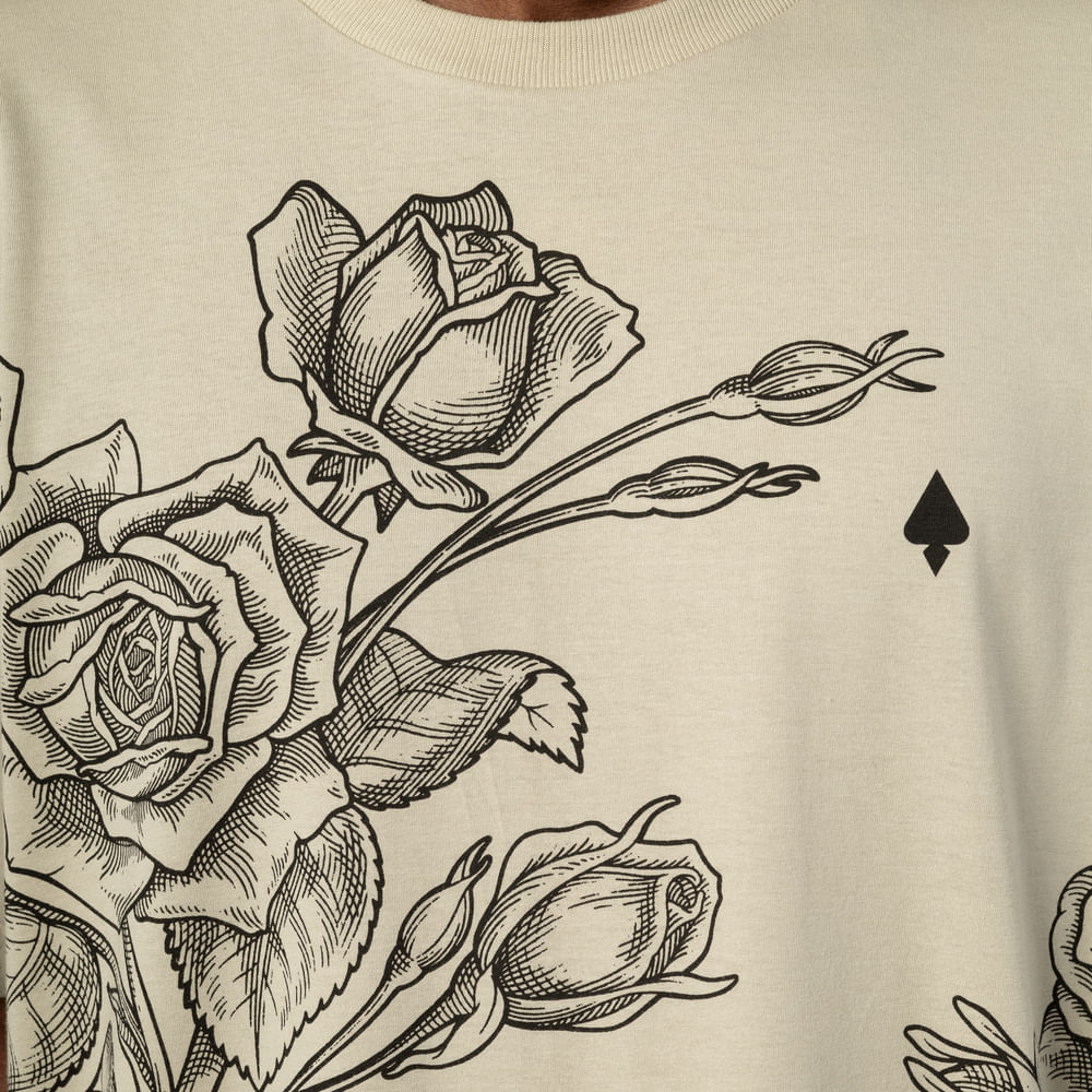 Camiseta Regular MCD + Luiza Oliva - Rosas