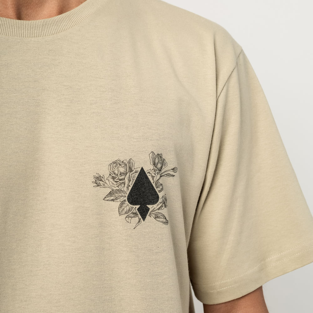 Camiseta Regular MCD + Luiza Oliva - Rosa Peito