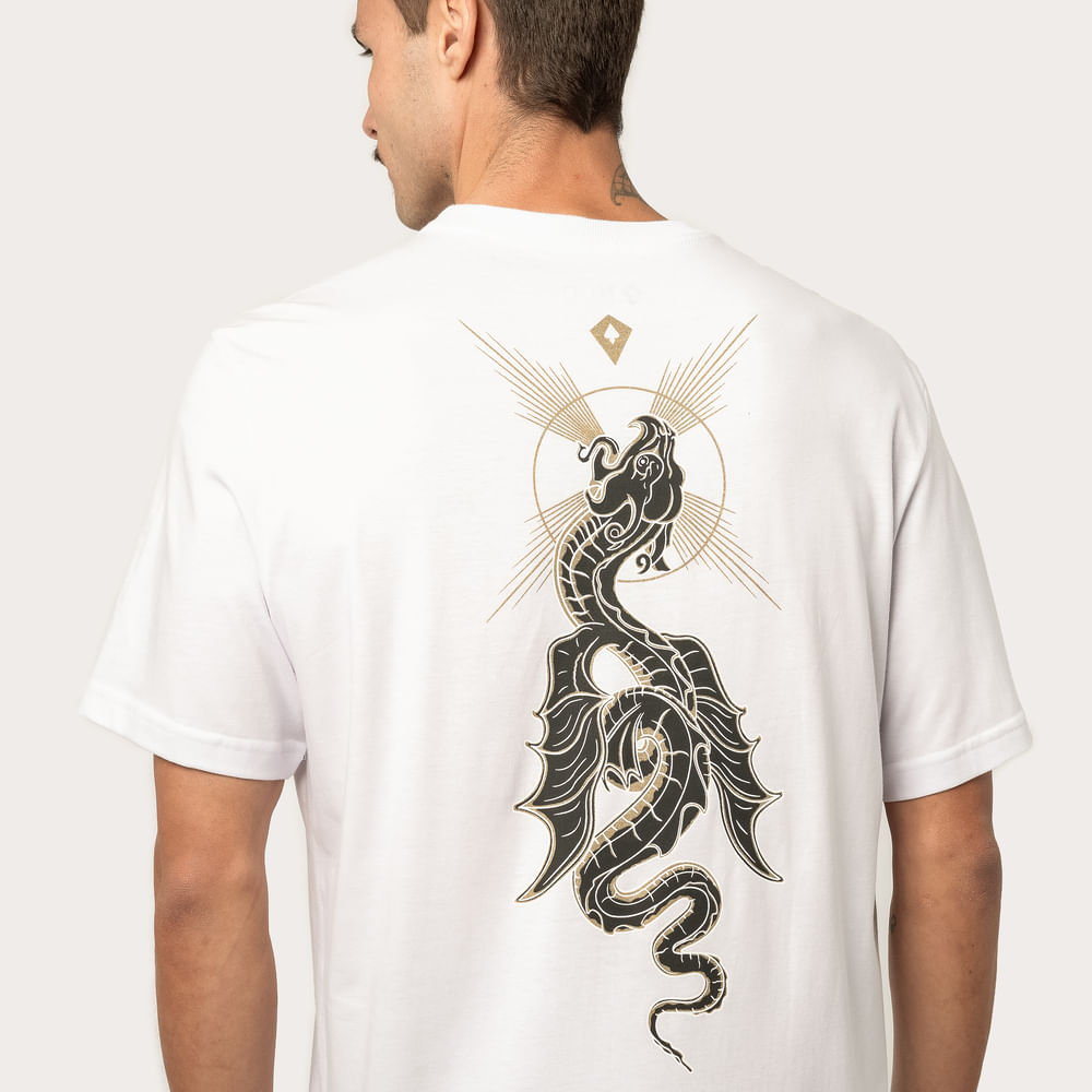 Camiseta Regular MCD Leviathan