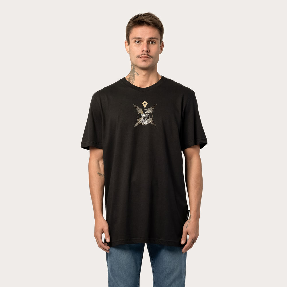 Camiseta Regular MCD Leviathan