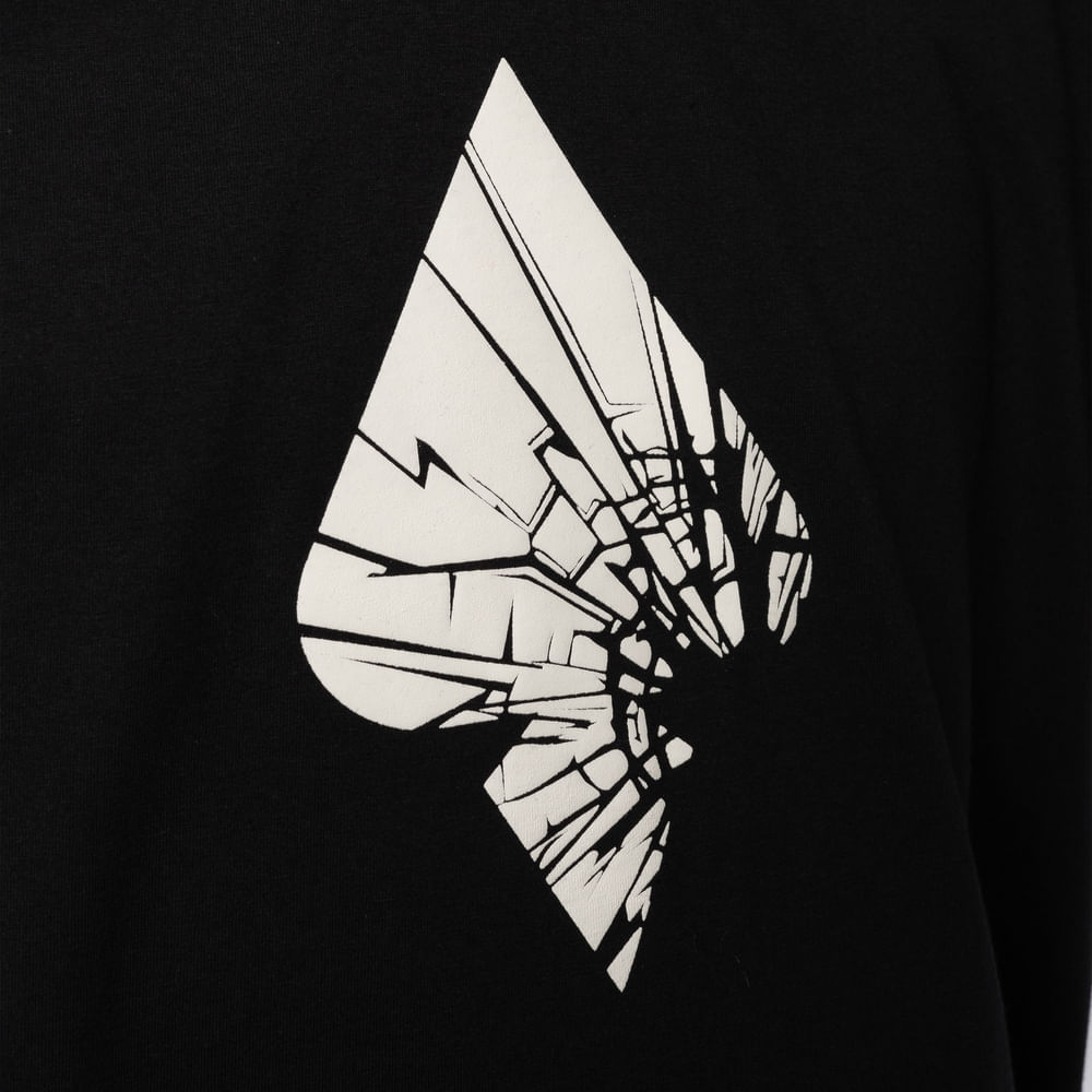 Camiseta Regular MCD Espada Quebrada
