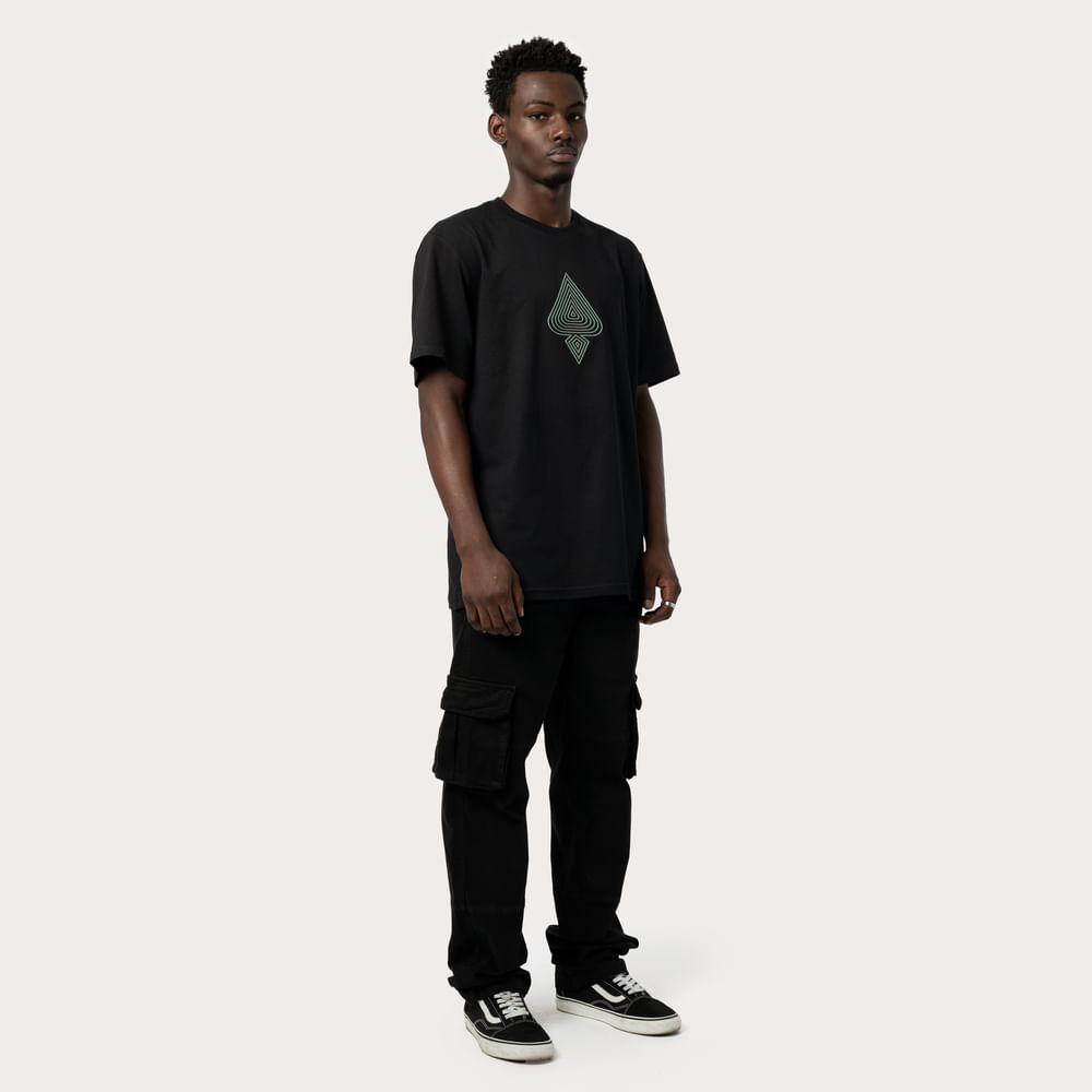Camiseta Regular MCD Espada Relevo
