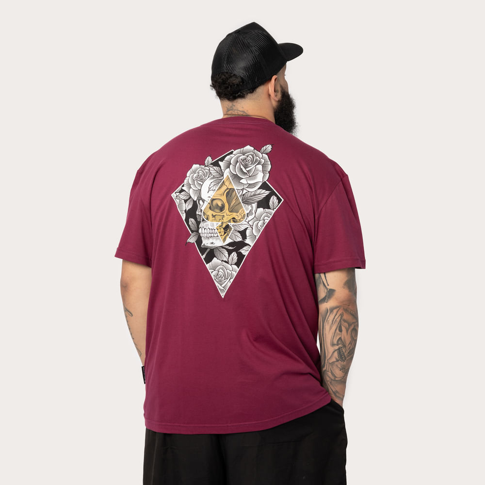 Camiseta Oversized MCD Caveira Rosas