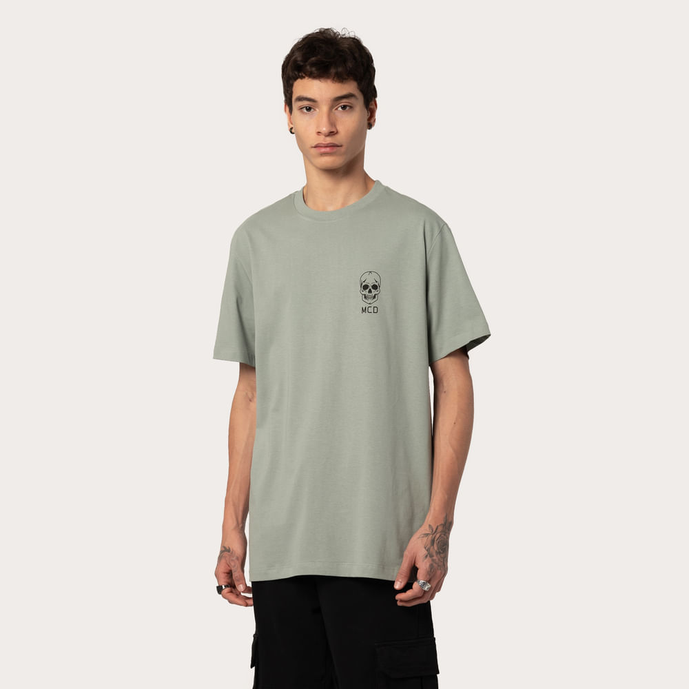 Camiseta Regular MCD Logo Caveira