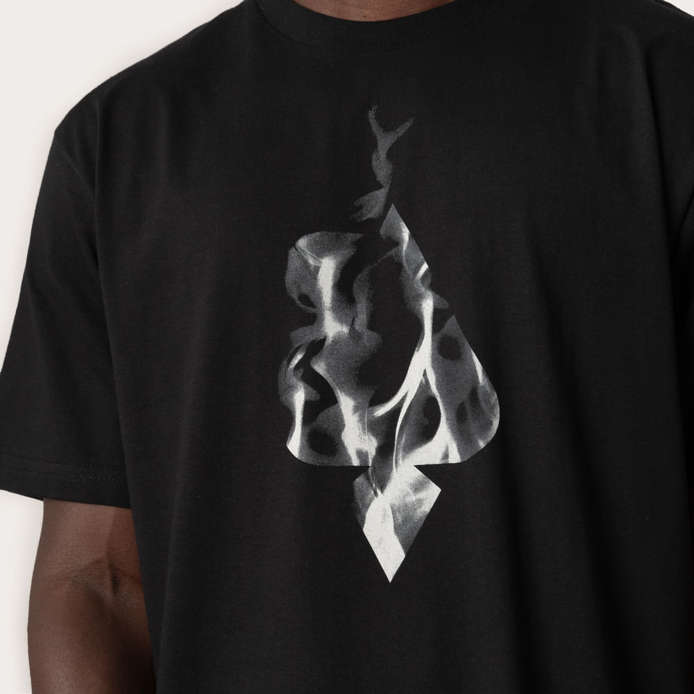 Camiseta Regular MCD Espada Fogo Negro