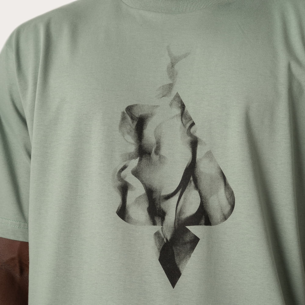Camiseta Regular MCD Espada Fogo Negro