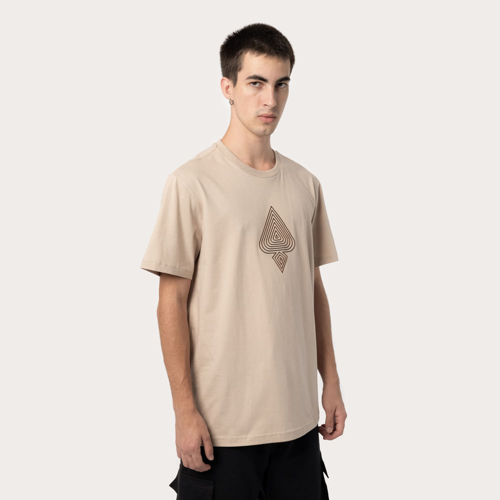 Camiseta Regular MCD Espada Relevo