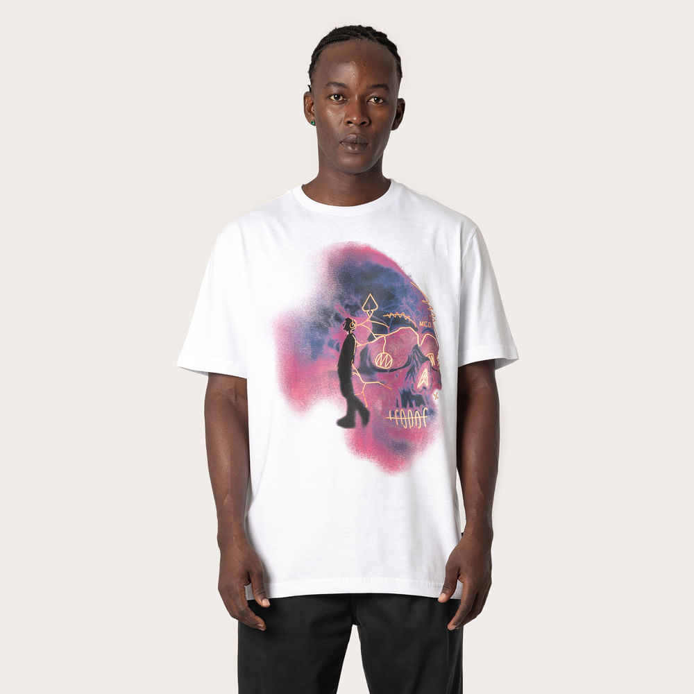 Camiseta Regular MCD Caveira Raio X