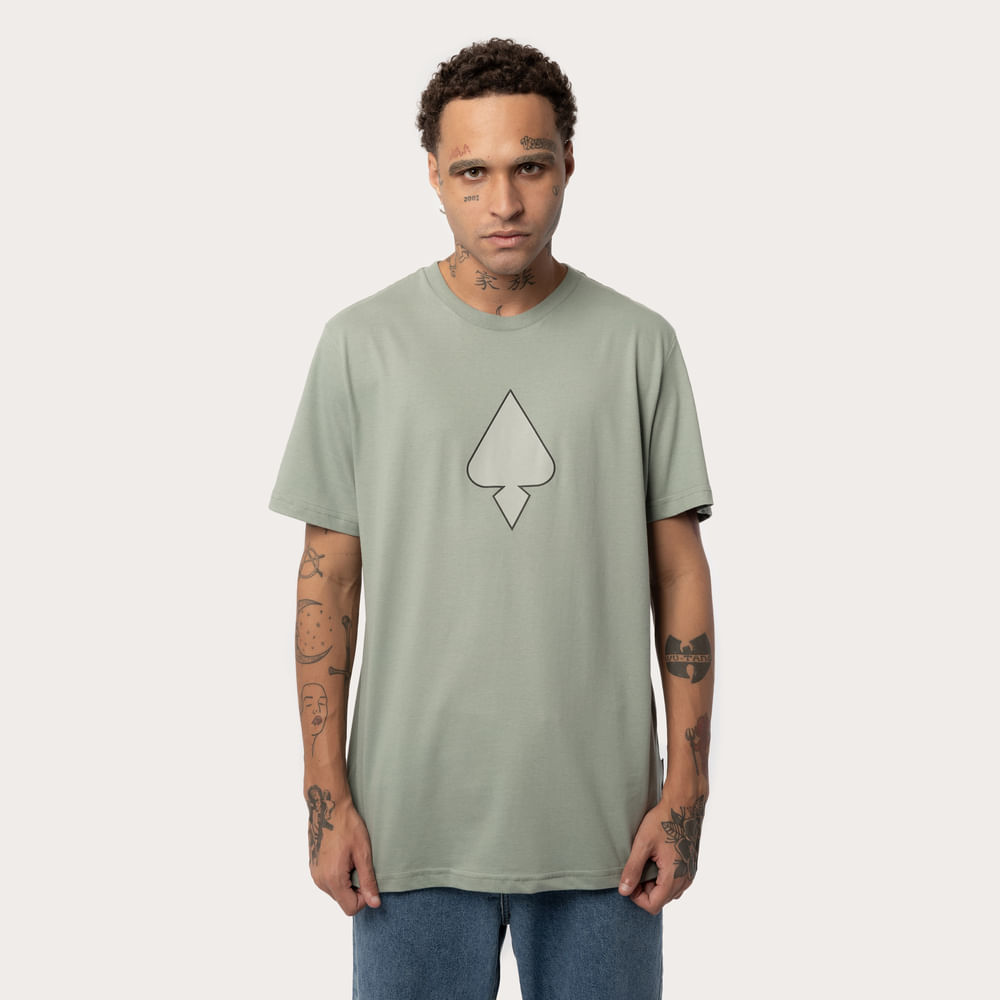 Camiseta Regular MCD Espada Iluminada