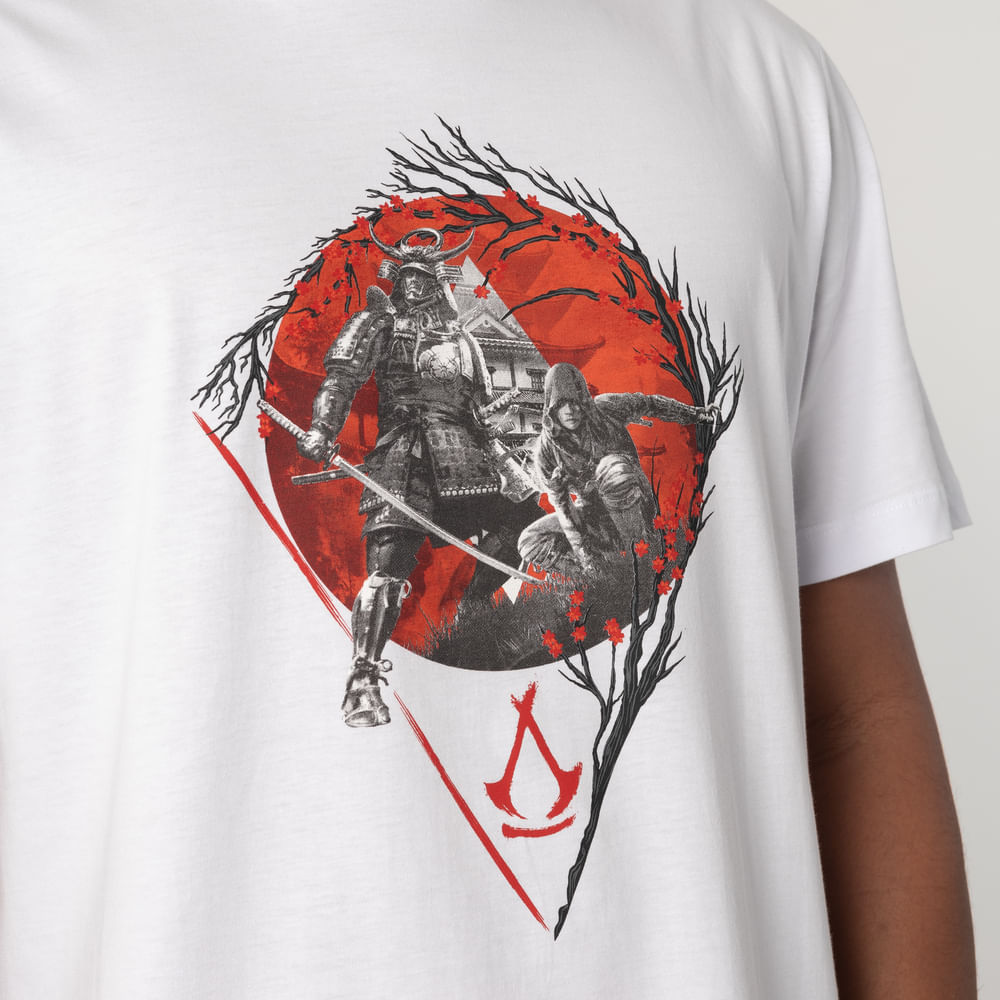 Camiseta Regular MCD X Assassin's Creed - Pipa Realis