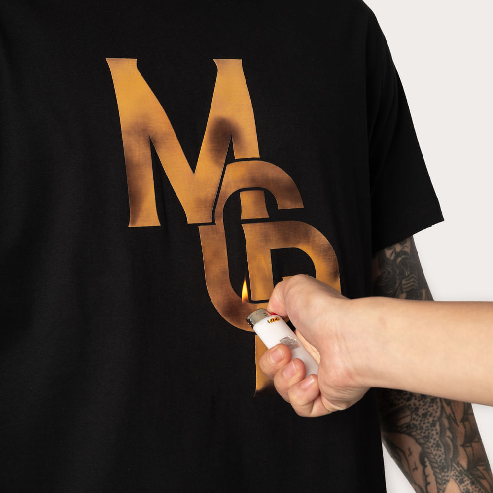 Camiseta Regular MCD Entrelaçado
