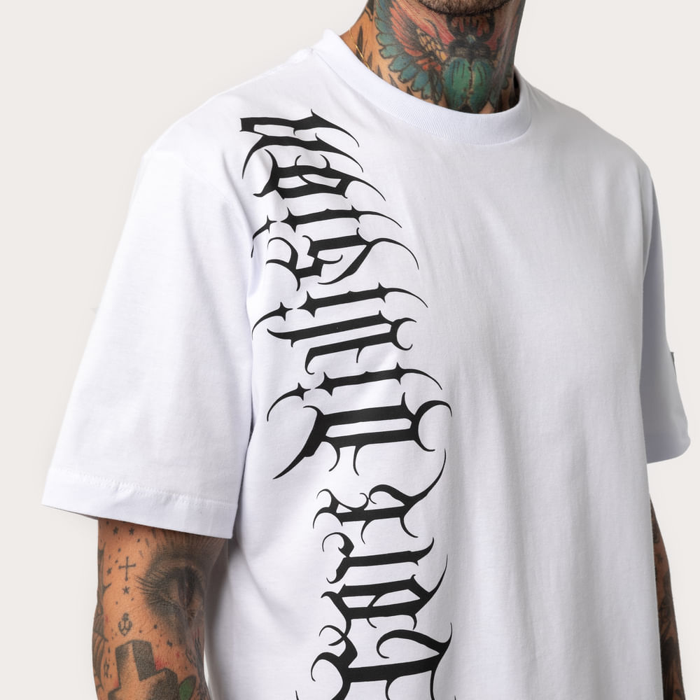 Camiseta Regular MCD Caligrafitti