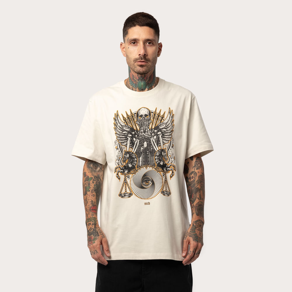 Camiseta Regular MCD Cavaleiro Fome Balança