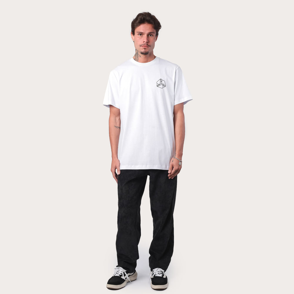 Camiseta Regular MCD Espada 3d Peito