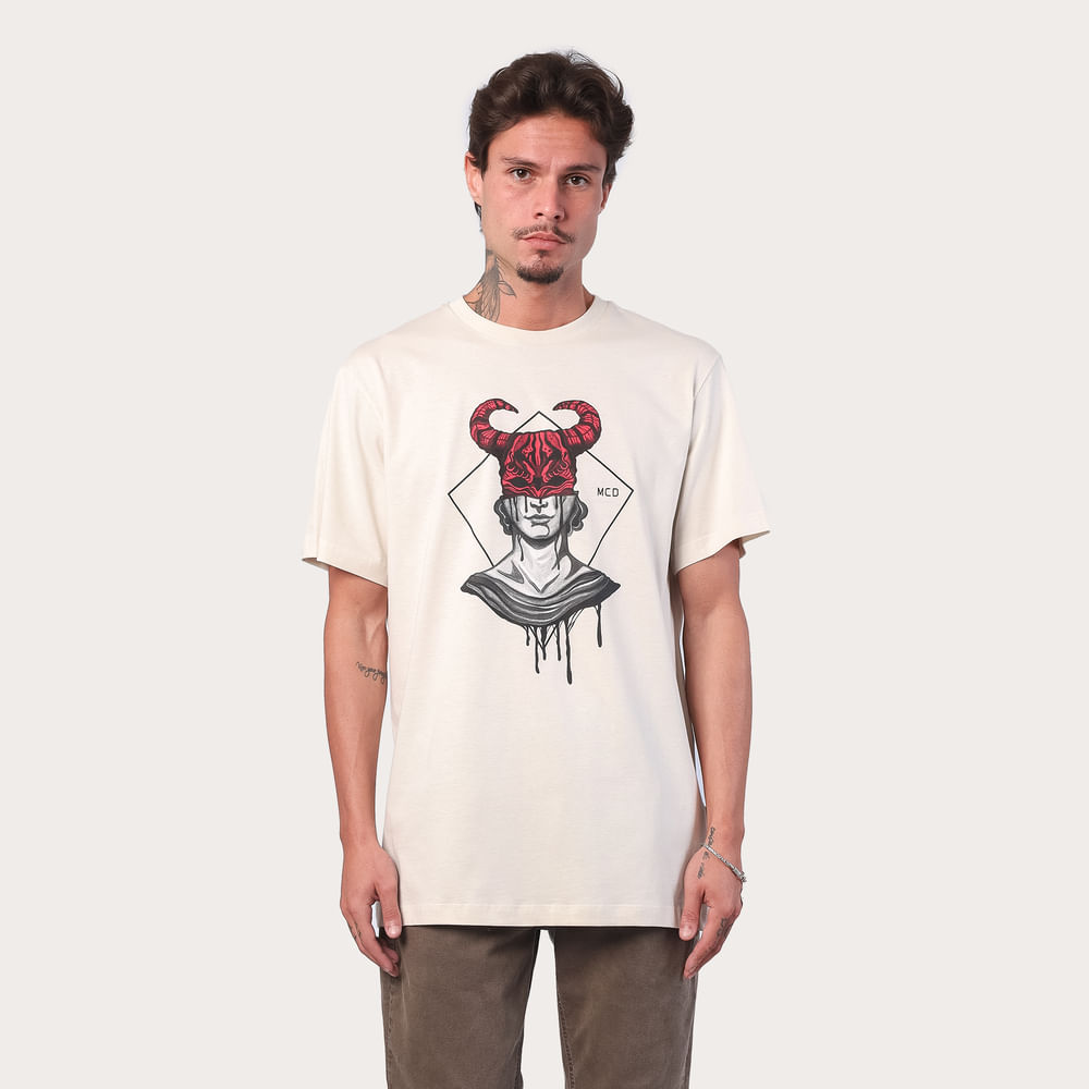 Camiseta Regular MCD Anjo E Demônio