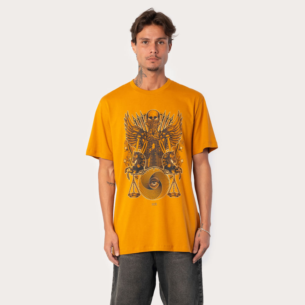 Camiseta Regular MCD Cavaleiro Fome Balança