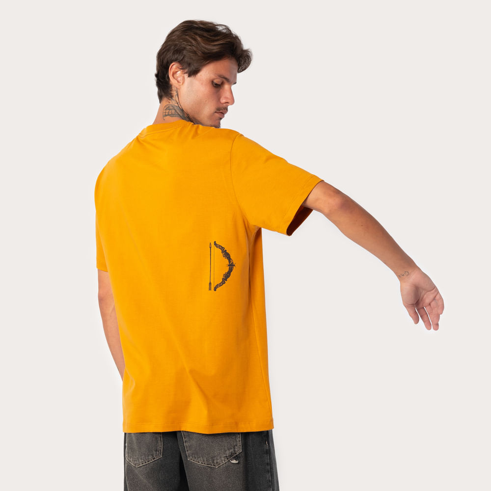 Camiseta Regular MCD Cavaleiro Peste Arco