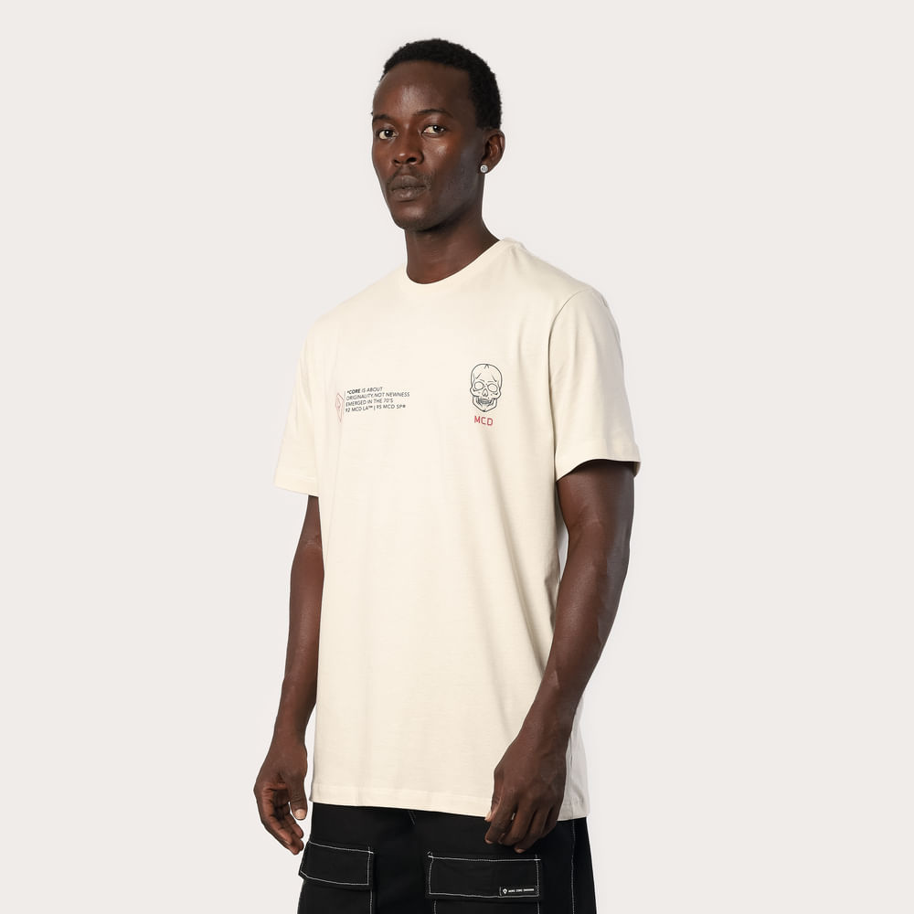 Camiseta Regular MCD Texto Caveira