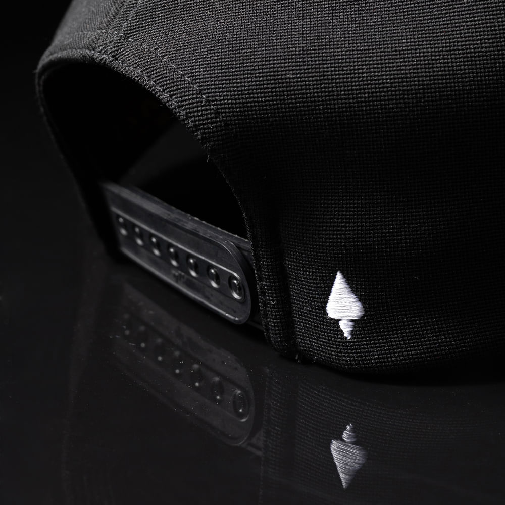 Boné Snapback Flexfit More Core MCD