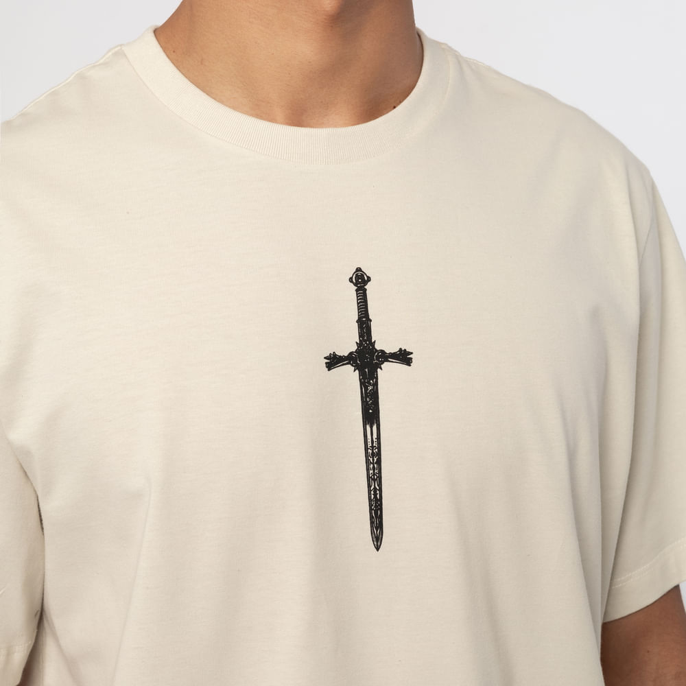 Camiseta Regular MCD Cavaleiro Guerra Espada