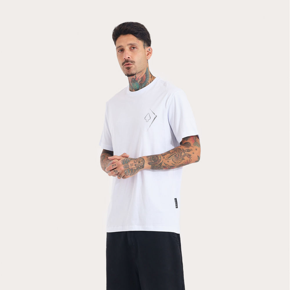 Camiseta Regular MCD Pipa Cromada